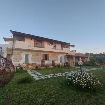 Gîte pour 3 personnes, avec jardin à Zambrone