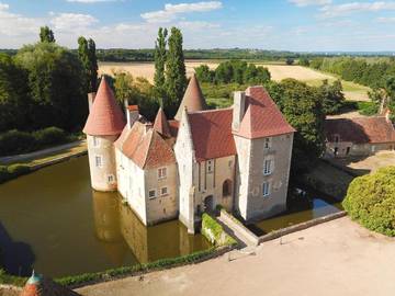 Chambre d’hôte pour 3 personnes, avec vue ainsi que jardin et terrasse à Gimouille