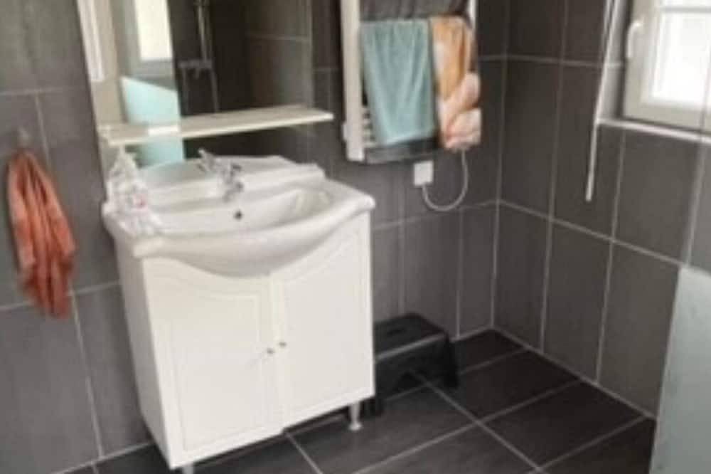Maison Chaleureuse à Proximité de la Plage et D'un Site Historique in Saint-Marcouf, Cherbourg und Umgebung
