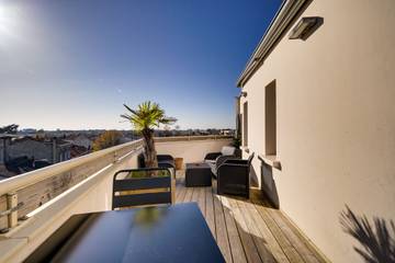 Gîte pour 3 personnes, avec terrasse à Talence