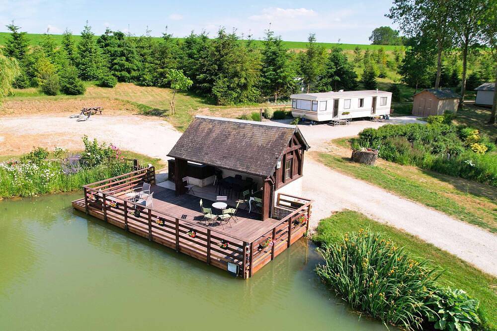 Mobil Home in Ferrières-la-Verrerie, Région d'Alençon