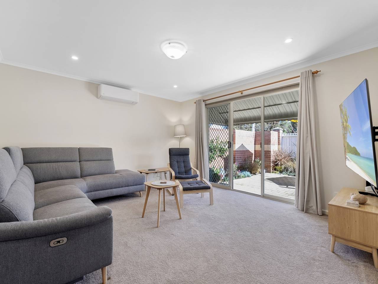 Vacation Rental for 6 Guests in Perth, Western Australia