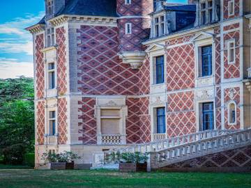 Gîte pour 15 personnes, avec terrasse et jardin à Maigné