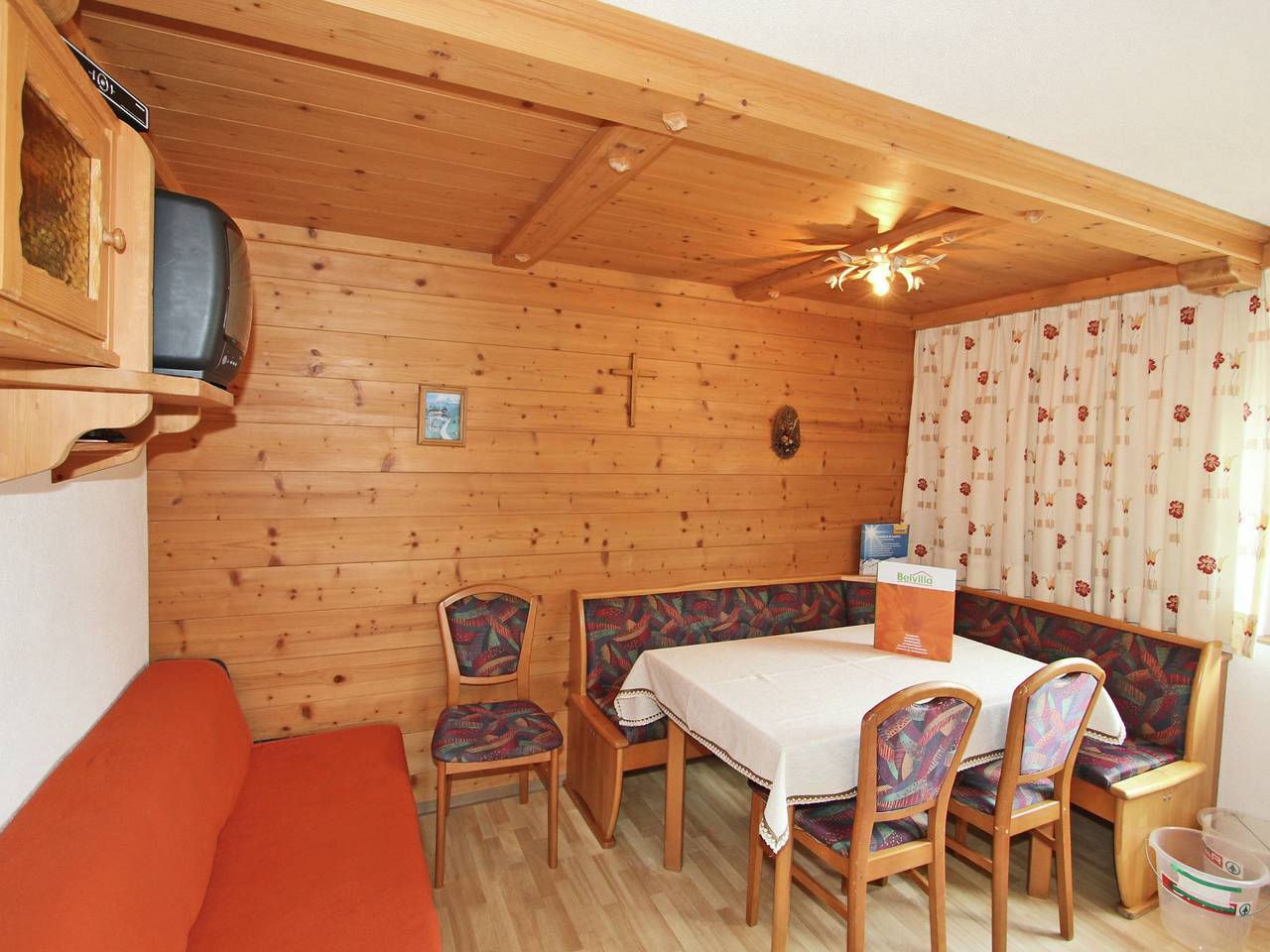 Geheel appartement, Appartement in Kappl bij Skilift in Kappl, Verwall 