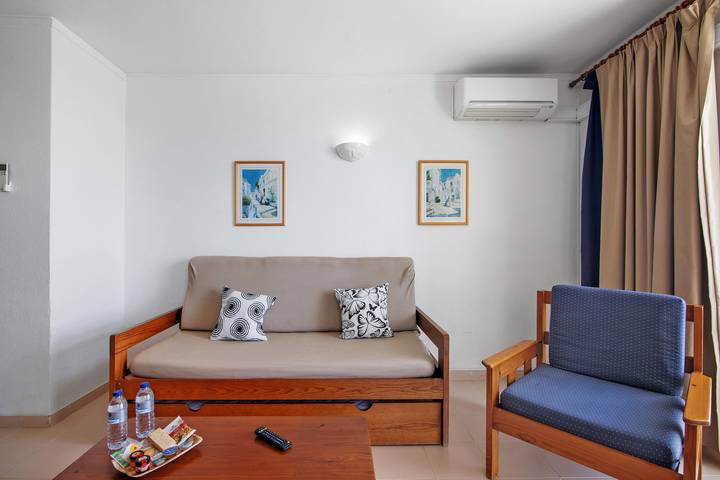 Gîte pour 4 personnes, avec balcon à Armação de Pera - 3