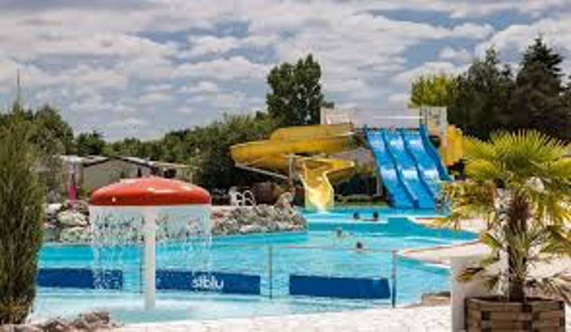 Location de vacances pour 6 personnes, avec terrasse et piscine à Onzain - 2