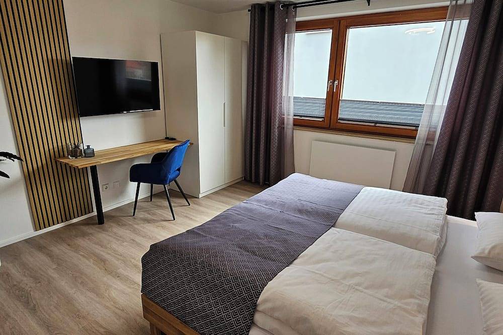 Ganze Wohnung, Elodia Luxus Apartment - Wlan, Smart Tv, Terrasse, Küche, Handtücher in Heidenheim, Stuttgart Region