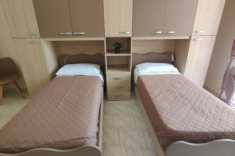 Entire apartment, Cozy and spacious apartment in the city center. Wifi fiber free. in Avellino, Avellino Province
