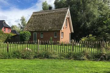 Ferienhaus für 4 Personen, mit Garten und Terrasse in Kenz-Küstrow