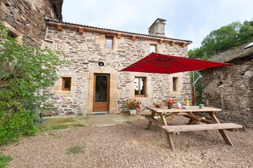 Gîte pour 6 personnes, avec jardin et terrasse dans Lozère