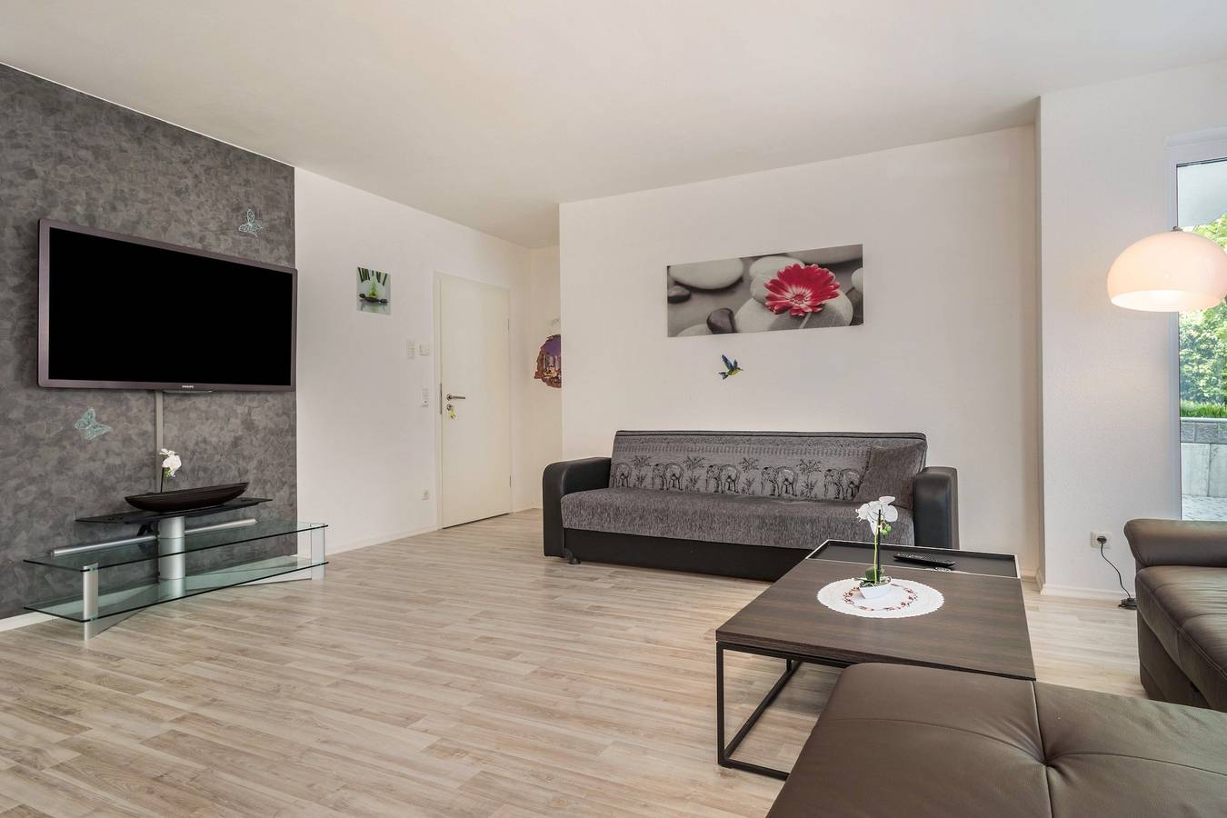 Entire apartment, Familien-Apartment 6 near the shore of Lake Constance with Terrace & Wi-Fi in Meersburg, Region Bodensee-Oberschwaben