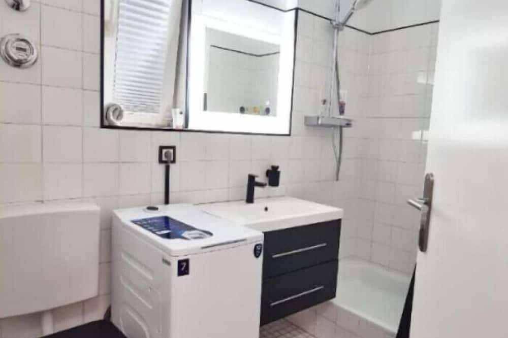 Ganze Wohnung, Modernes cozy Studio für City-und Businessreisende - Apolonialiving in Karlsruhe, Rheinebene