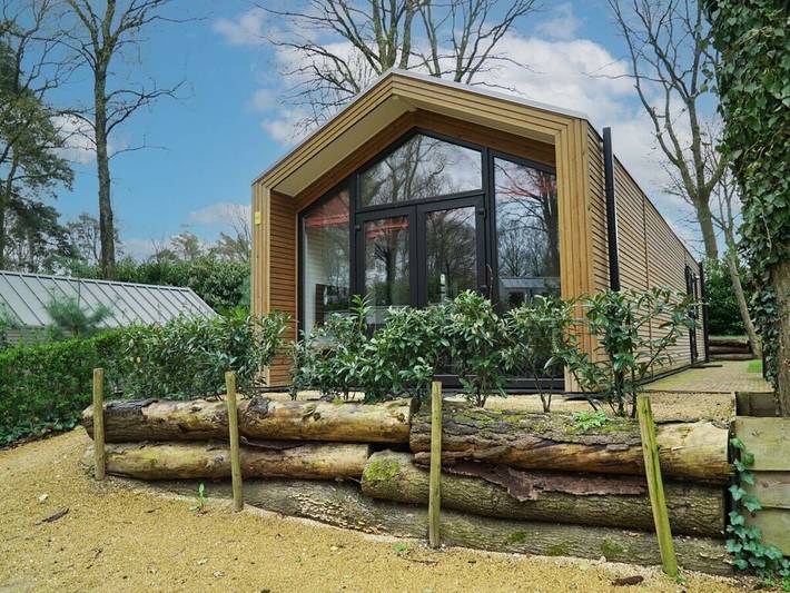 Ferienhaus für 4 Personen, mit Terrasse und Garten