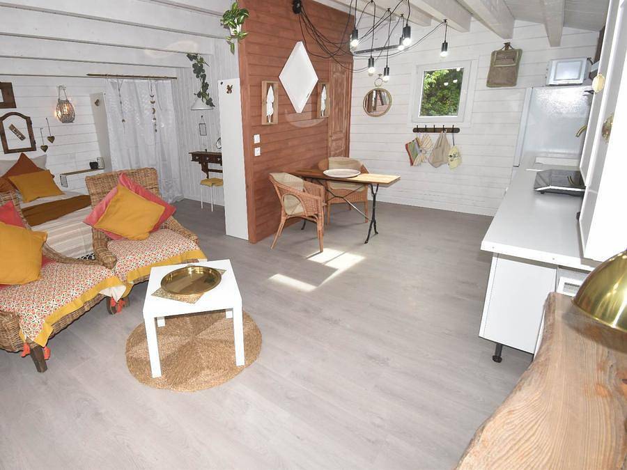Camping Verbela Village - Chalet 2 persons - 32m² - Without bedroom in Noves, Arles region