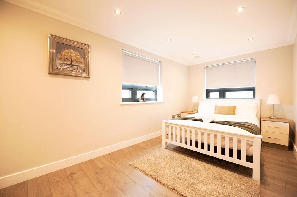 Appartement entier, Appartement-Premium-Sdb privée avec baignoire-Vue ville in Reading, Berkshire