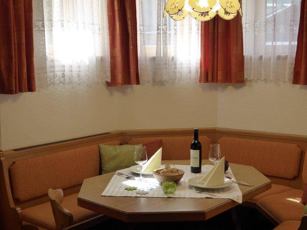 Ganze Ferienwohnung, Ferienwohnung für 2 Personen mit Ausblick in Sankt Jakob in Defereggen, Bezirk Lienz