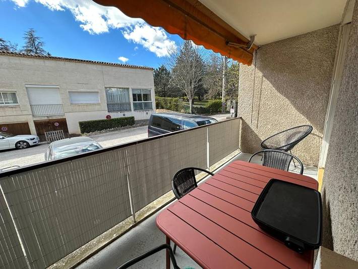 Gîte pour 2 personnes, avec terrasse dans Casino de Greoux les Bains - 2