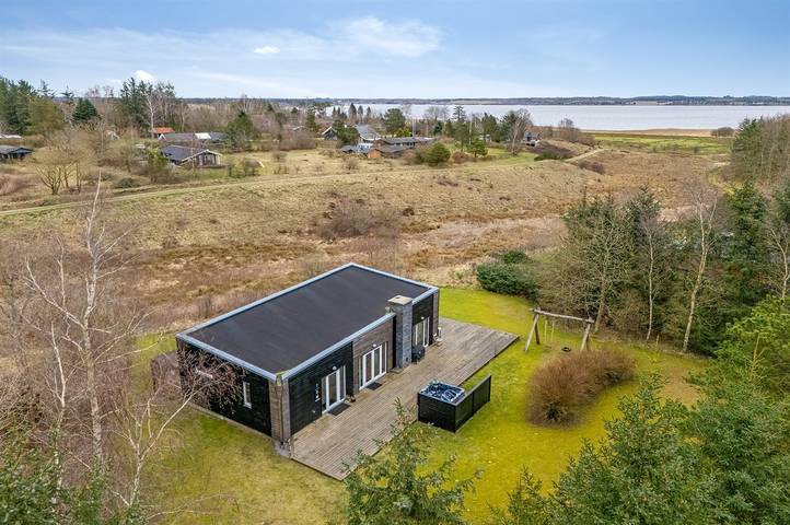 Vakantiehuis voor 6 personen, met terras en whirlpool - 1