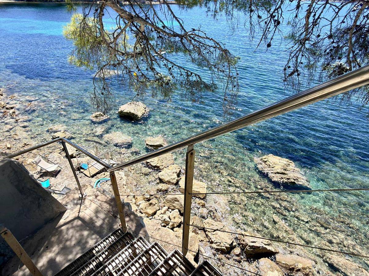 Cap-Ferrat Waterfront Villa-Private Sea Access in Saint-Jean-Cap-Ferrat, Côte méditerranéenne (France)