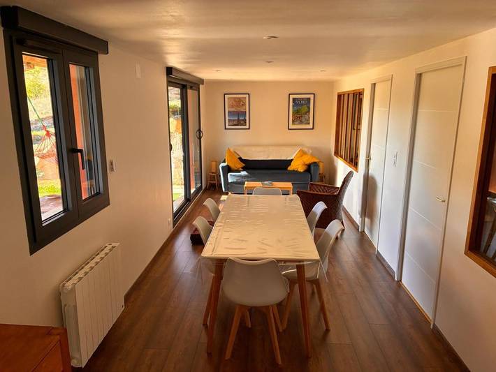 Gîte pour 6 personnes, avec Terrasse et Vue à Saint-Georges (Cantal)