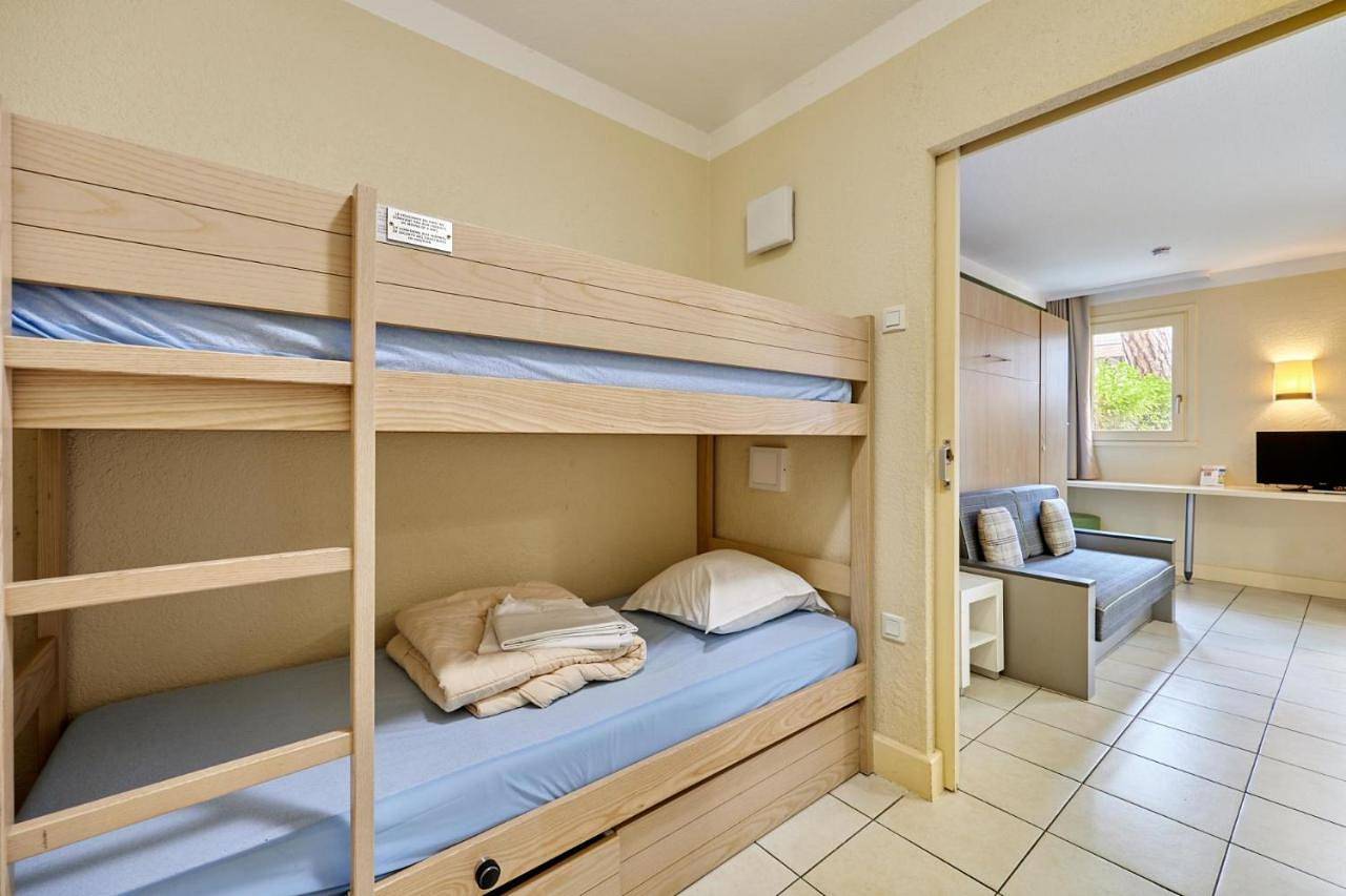 Double Room with Sea View in Deauville, Région de Lisieux