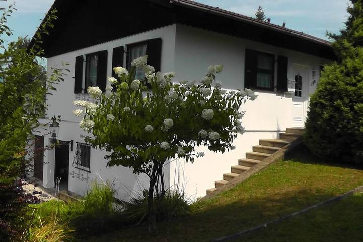 Ferienhaus für 6 Personen, mit Garten und Balkon - 1