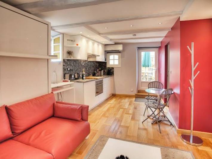 Gîte pour 2 personnes, avec Terrasse et Jardin à Valbonne