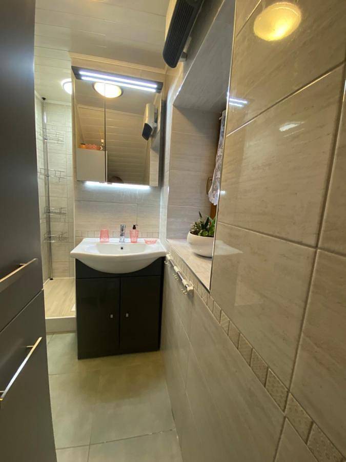 Gîte pour 4 personnes, avec vue, animaux acceptés dans Col de La Bonette - 4