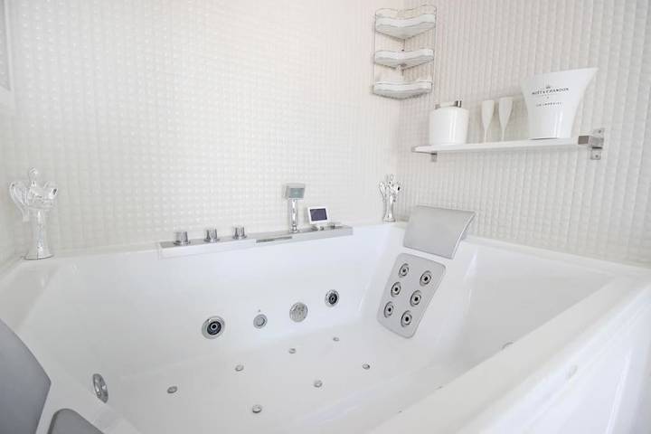 Ferienwohnung für 4 Personen, mit Ausblick und Sauna in Anne Frank Haus - 2