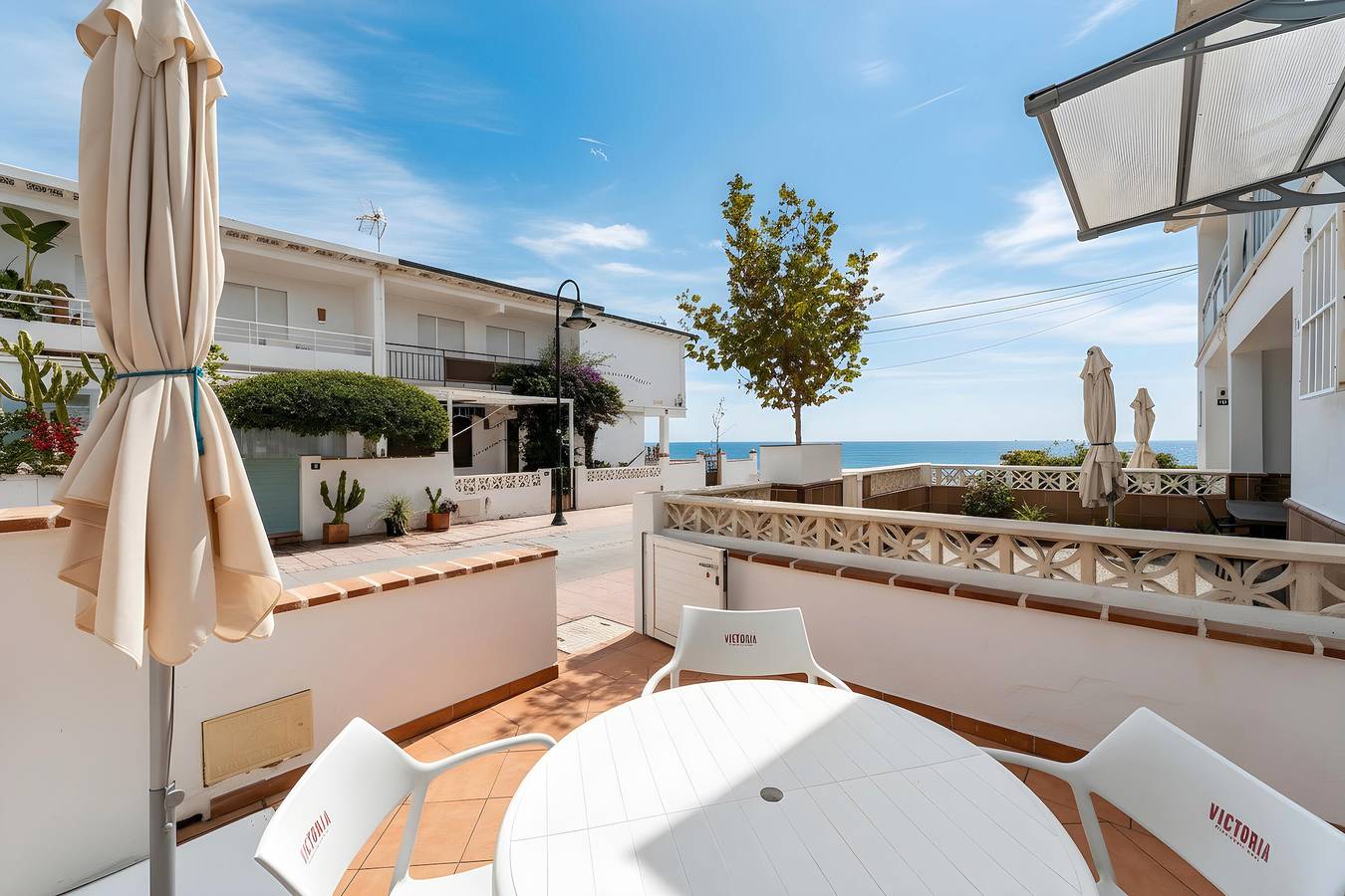 Entire apartment, Apartment '251 Mollina Apartment' with Sea Views, Wi-Fi and Air Conditioning in La Cala de Mijas, Mijas