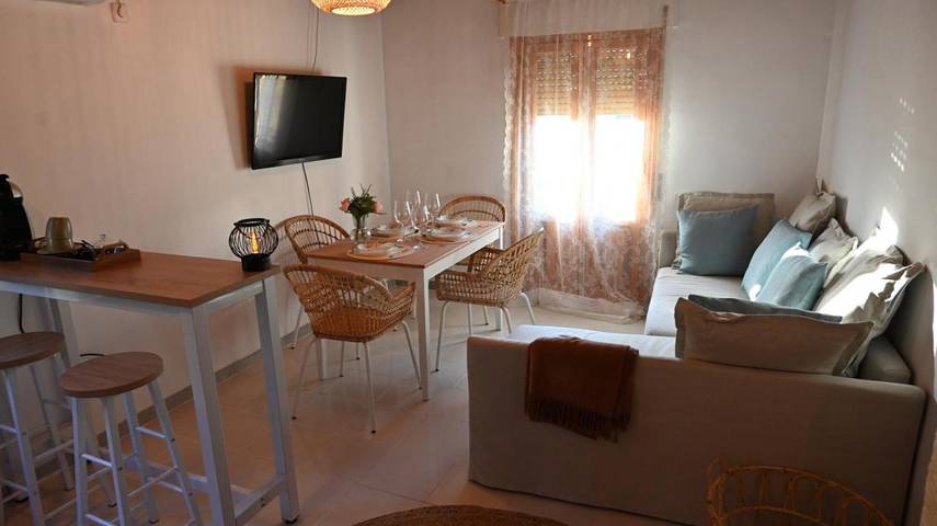 Apartamento de vacaciones para 4 personas, con jacuzzi y balcón en Sierra Norte - 3