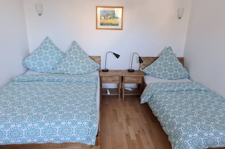 Ganze Wohnung, Sehr ruhiger, in nahezu grüner Umgebung in Solingen, Bergisches Land
