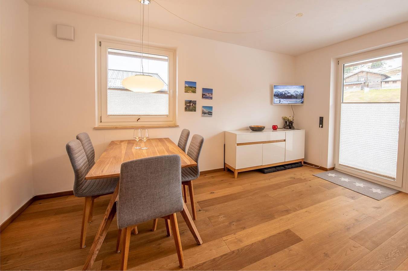 Ganze Wohnung, Modernes Apartment mit Bergblick und Pistennähe in der Zillertal Arena in Hochkrimml, Krimml