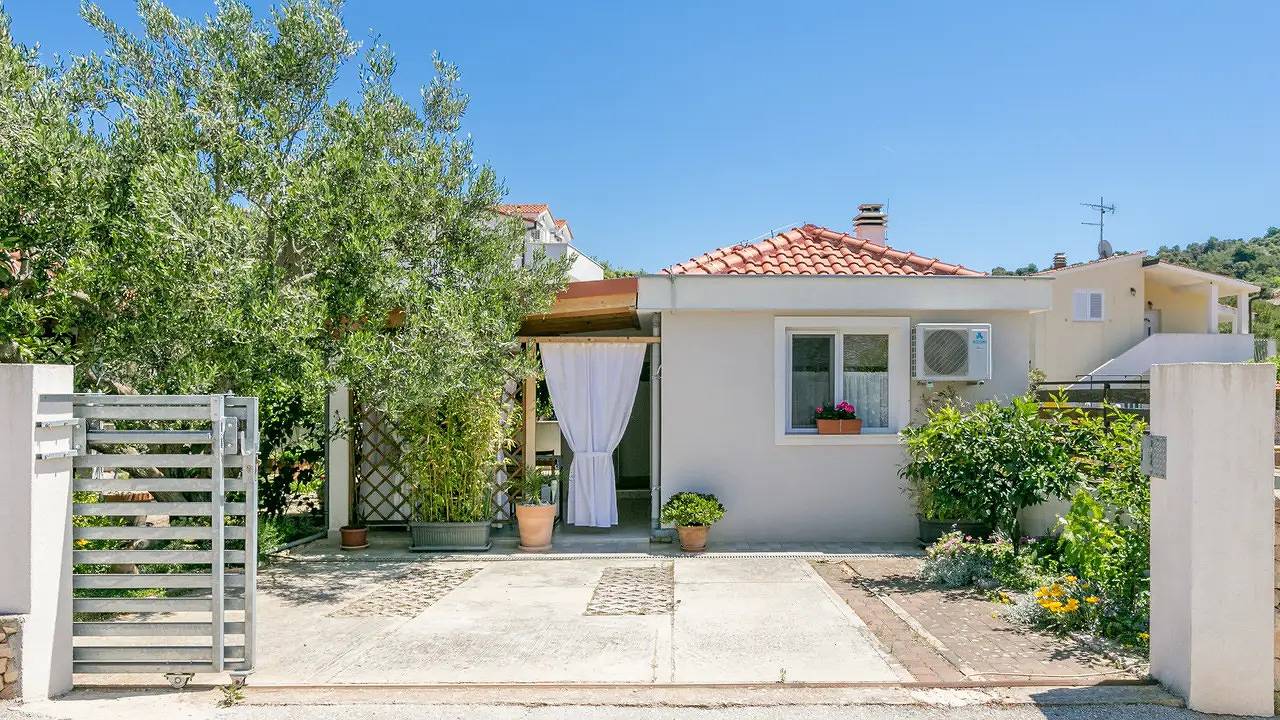 Appartamento vacanze a Razanj a partire da 135€ a notte