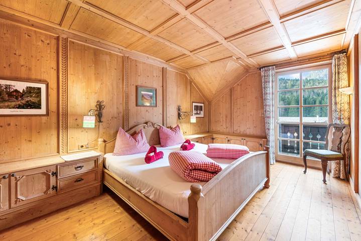 Ganze Wohnung, Blaa Alm Apartment | Kitchen | Balcony | Sauna in Altaussee, Salzkammergut