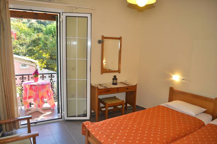 Ganze Wohnung, Studio Appartements “yannis” am Strand von Agios Gordios auf Korfu in Agios Gordios, Korfu