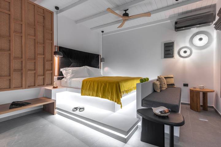 Stema suite 2 in Plaka (Milos), Milo