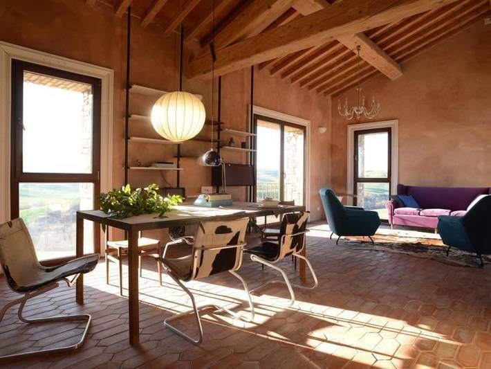 Appartamento vacanze per 5 persone, con giardino e piscina a Volterra