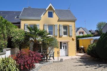 Gîte pour 4 personnes, avec jardin et terrasse à Donville-les-Bains