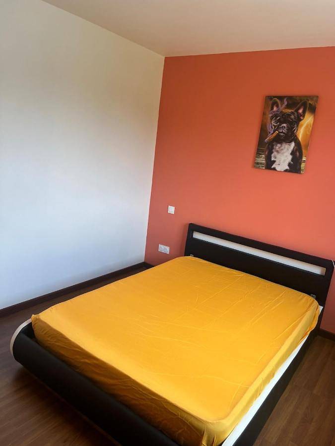 Location de vacances pour 6 personnes, avec terrasse et jardin à Le Dézert - 2