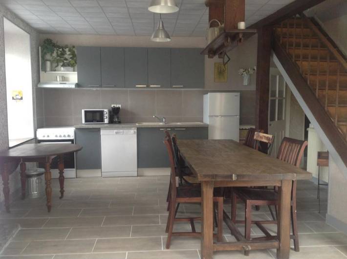 Location de vacances pour 10 personnes, avec terrasse à La Forêt-Auvray - 2