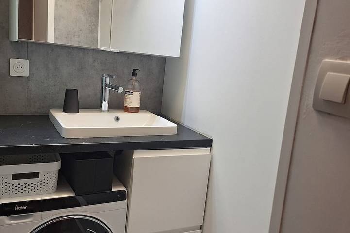 Ganze Wohnung, Wohnung im Erdgeschoss, Südlage, nahe Pisten und Geschäften in Saint-Chaffrey, Serre Chevalier