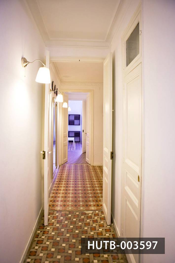 Ganze Wohnung, Big apartment Barcelona Gran via in Barcelona Zentrum, Barcelona