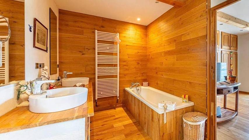 Location de vacances pour 10 personnes, avec piscine et jardin ainsi que vue sur le lac et vue, animaux acceptés à Bourdeau (Savoie) - 3