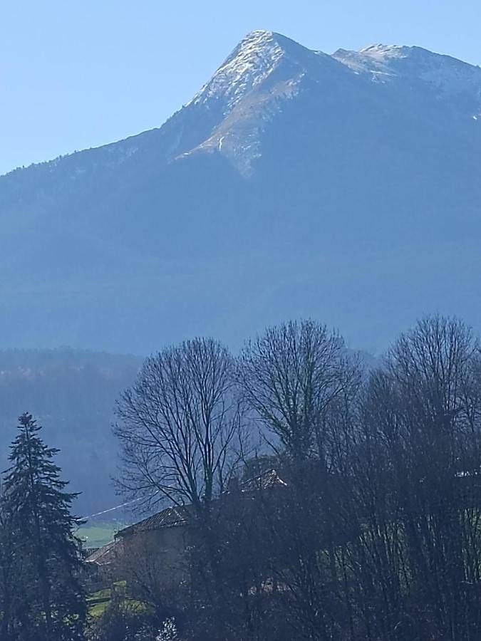 Location de vacances pour 3 personnes, avec Balcon et Jacuzzi ainsi que Terrasse et Jardin dans Couret - 4