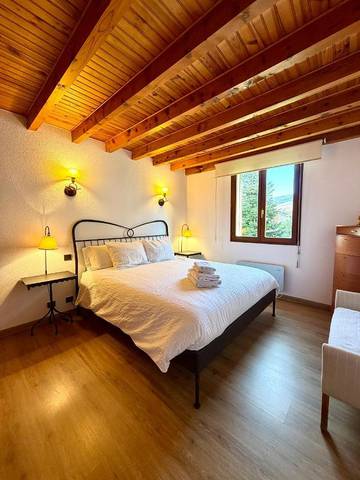 Gîte pour 6 personnes, avec vue et jardin à Palau-de-Cerdagne