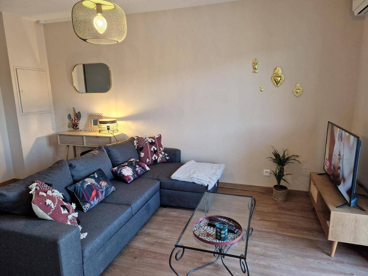 Appartement entier, Studio in Sarrola-Carcopino, Région d'Ajaccio