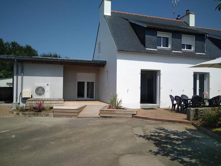 Location de vacances pour 8 personnes, avec piscine ainsi que terrasse et jardin dans Plage Ty An Quer Plonevez Porzay - 4