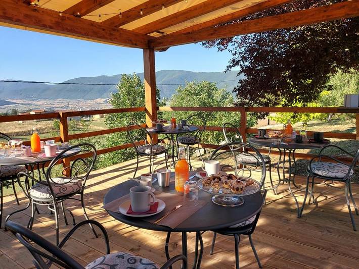B&b per 3 persone, con Terrazza e Giardino nonché Panorama a Norcia