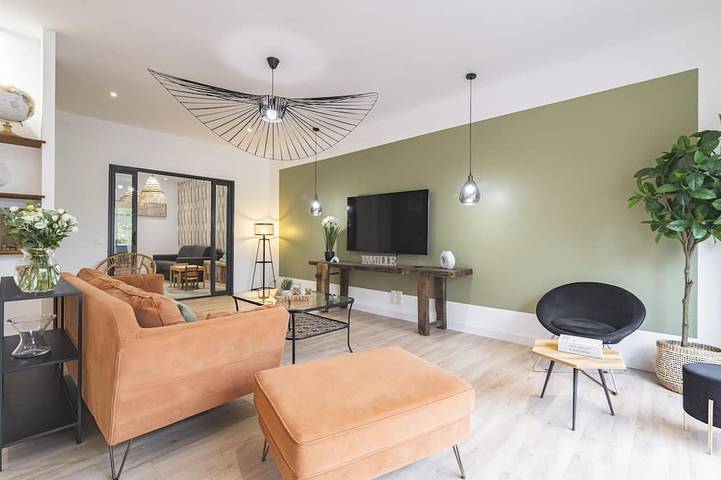 Location de vacances pour 15 personnes, avec jacuzzi et jardin, animaux acceptés à Crécy-la-Chapelle - 4